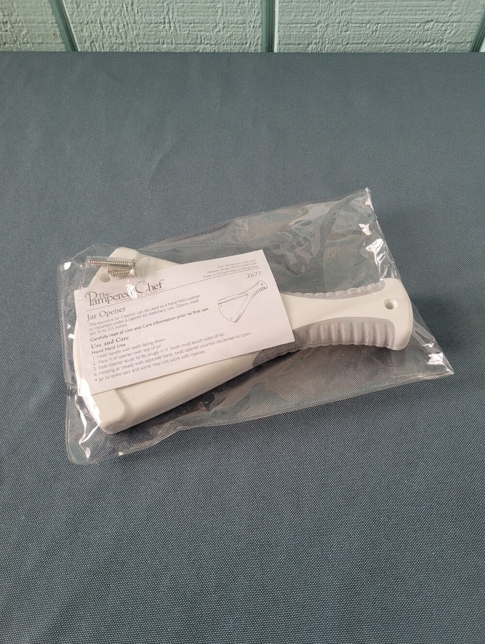 Pampered Chef Jar Opener with Textured Grip